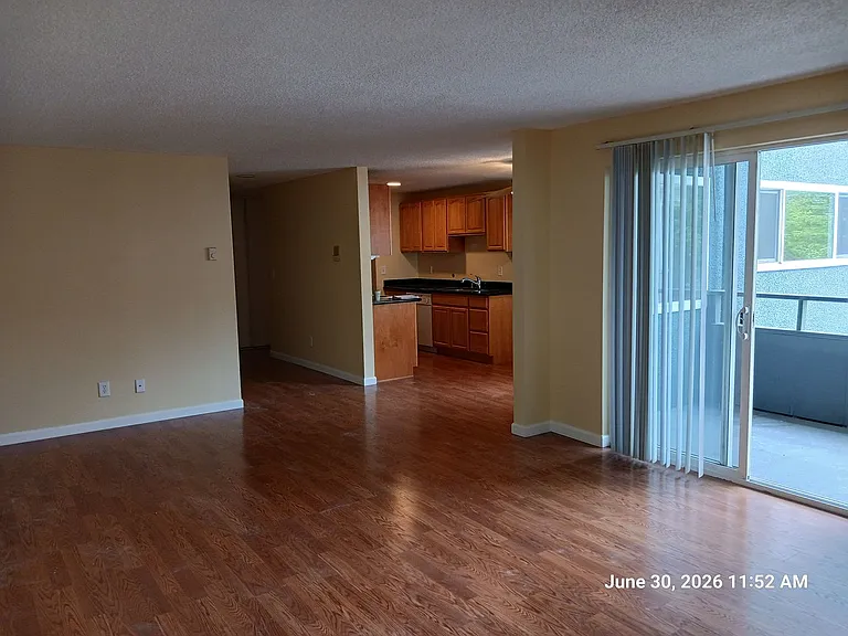 1001 Taylor Ave N — Photo 7