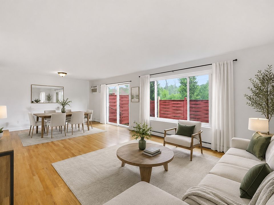 1st image of 7 Sharon Ln