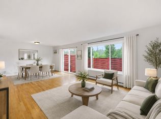 7 Sharon Ln, Wethersfield, CT 06109