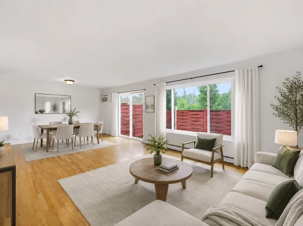 7 Sharon Ln, Wethersfield, CT 06109