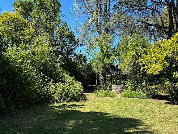 4th image of 96 S Humboldt Street