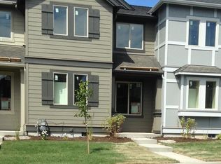 3417 SW 28th St, Redmond, OR 97756