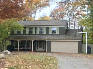 1111 Hickory Hill Dr, Kendallville, IN 46755