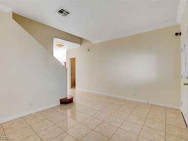 7900 Rustic Canyon Ct, Las Vegas, NV 89131, photo 4