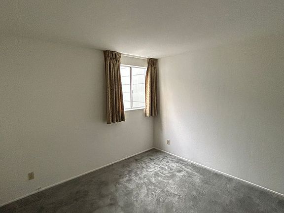 2nd image of 5840 Mission St