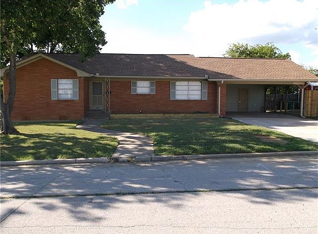 1st image of 101 E Davilla Ave