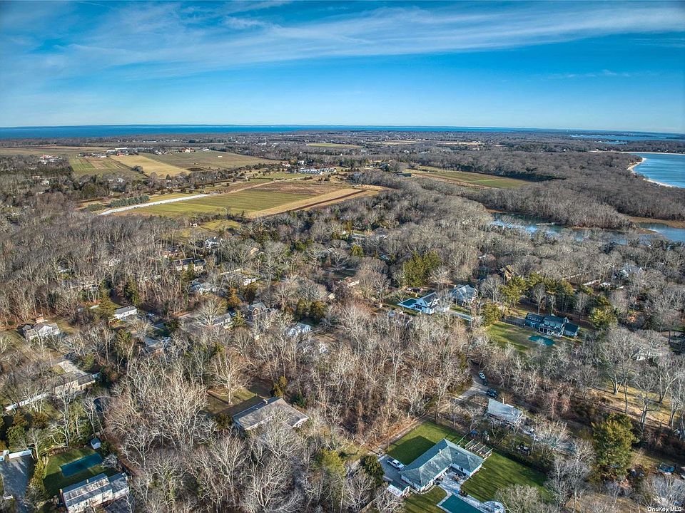 1st image of 955 Lilac Lane