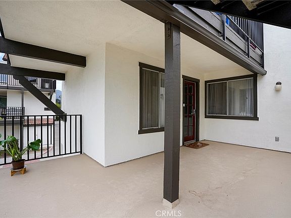 3rd image of 866 Cinnamon Ln #57