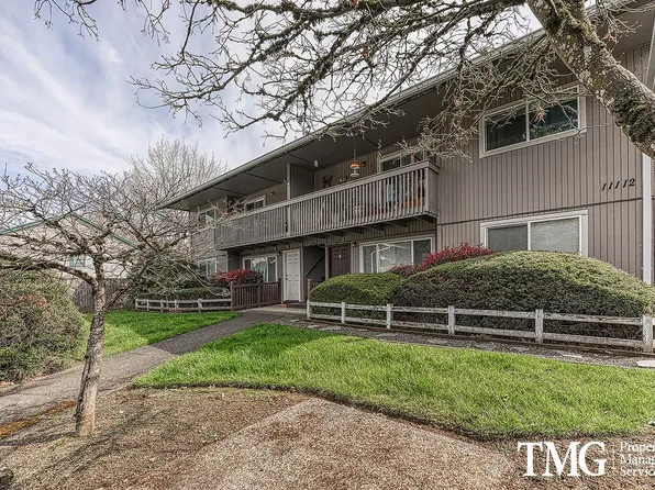 Updated Ground-Level 2 BD with Outdoor Access, 11112 NE 48th Cir E, Vancouver, WA 98682