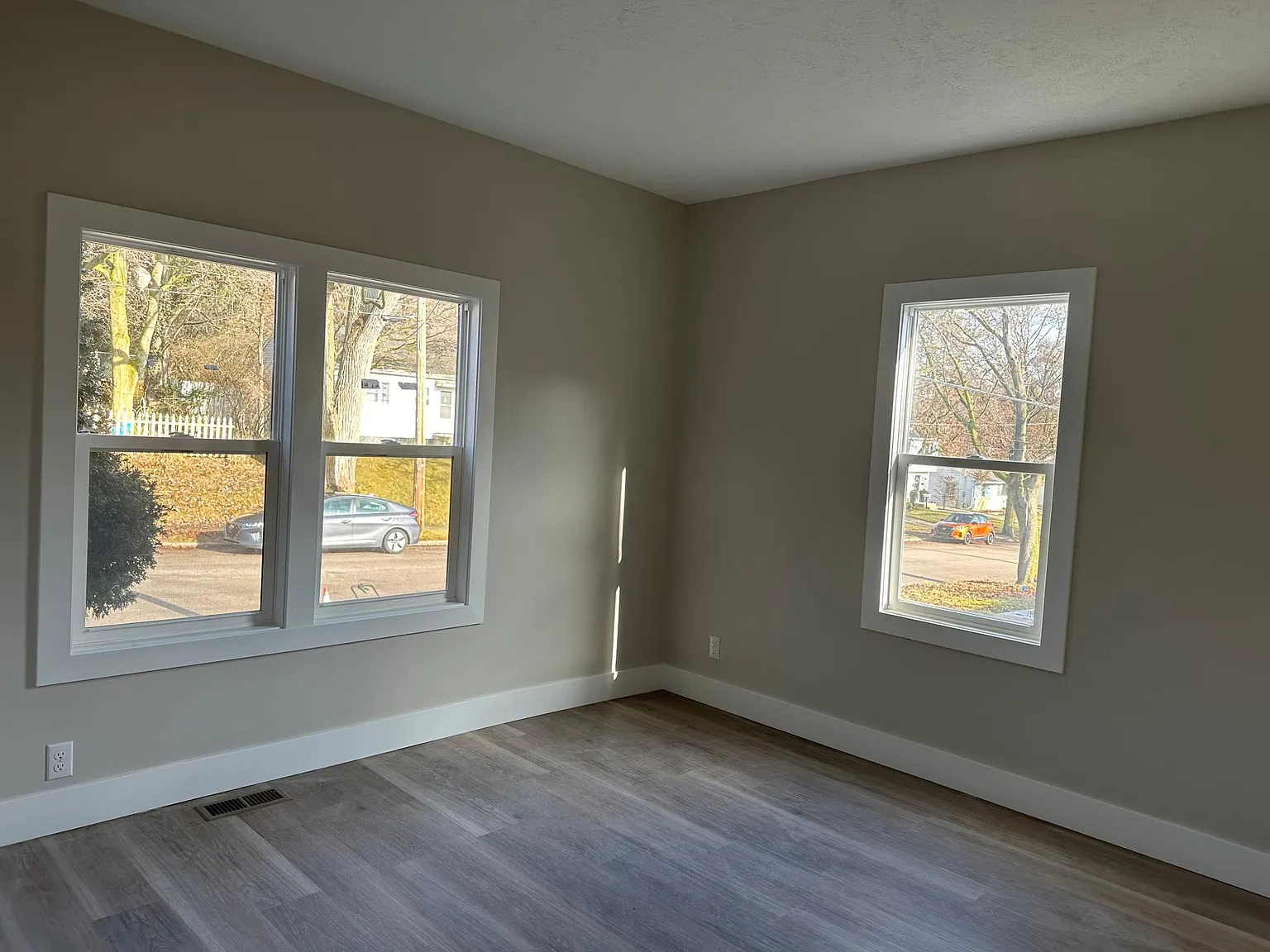 4 bed, 1318 sqft, $2,300 — Photo 3