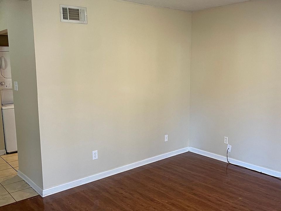 1st image of 3635 Faxon Ave #1