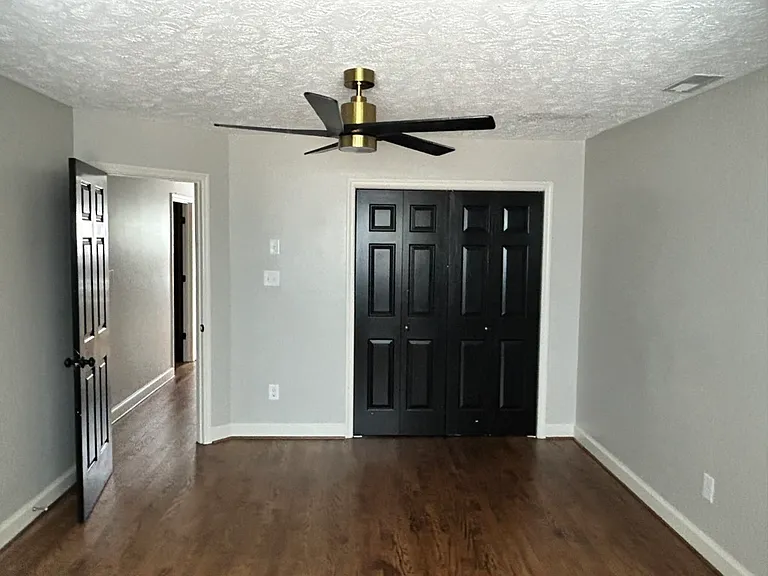 2504 Woodwind Dr #1 — Photo 15