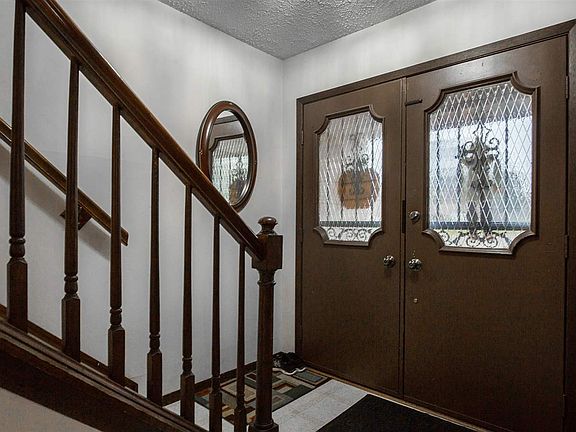 3rd image of 2285 Westberry Ct