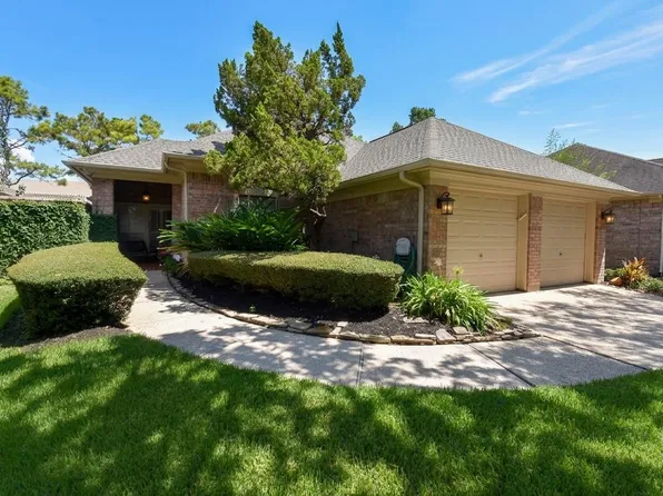 2430 Fairway Pointe Dr, League City, TX 77573