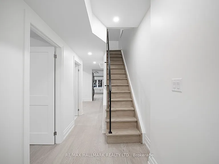 547 Indian Rd #3 — Photo 23