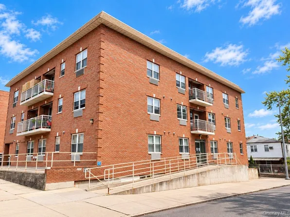36-41 169th Street #2E, Flushing, NY 11358