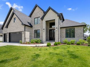 9533 Tall Grass Trl, Saint John, IN