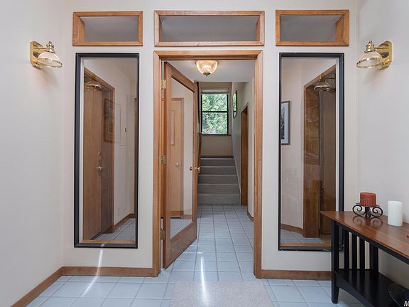3rd image of 5281 Deerwood Dr