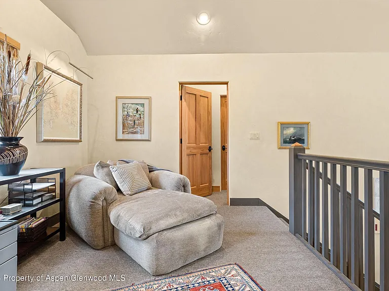 31 Primrose Rd — Photo 21
