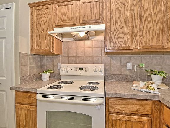 5th image of 2445 Harleyford Pl