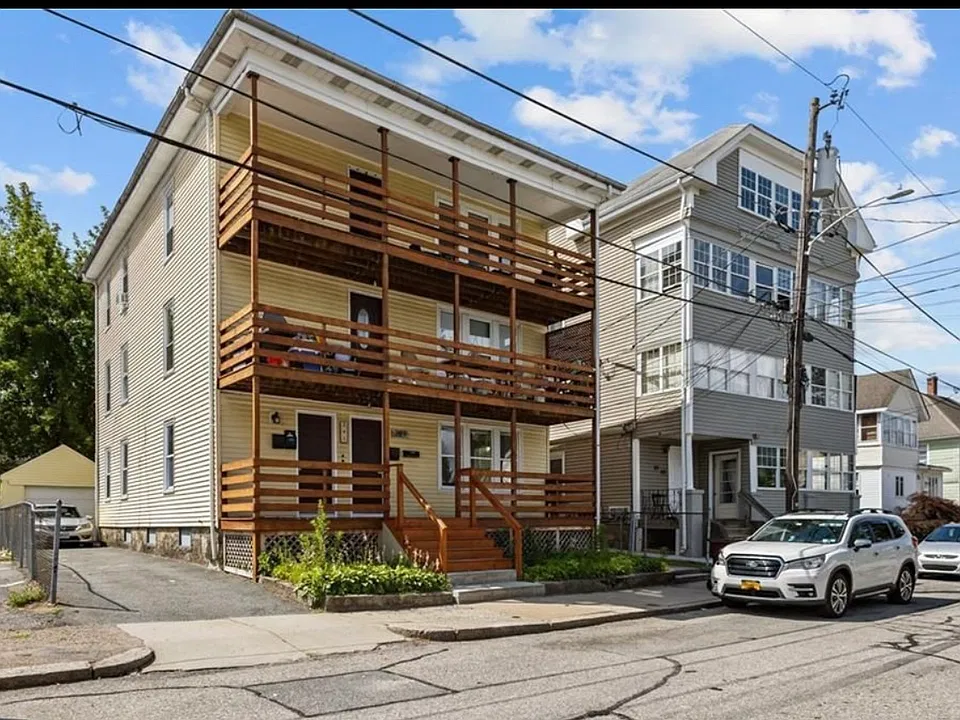 289 Mowry St #1