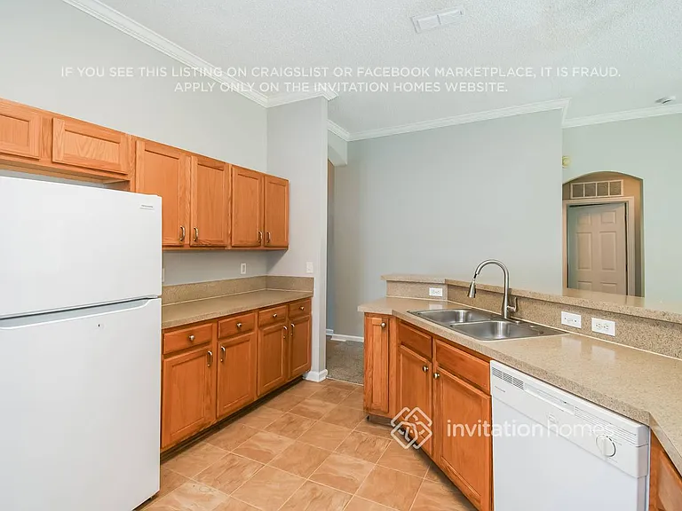 9294 Thunderbolt Dr — Photo 7