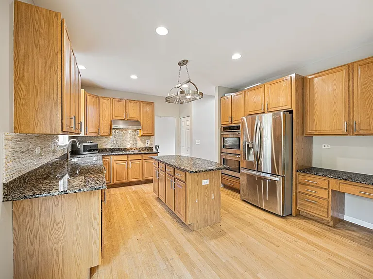 722 Aster Dr — Photo 10