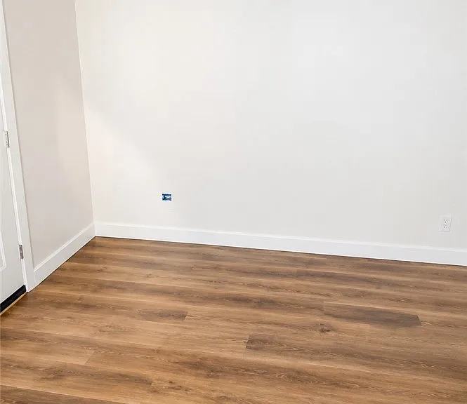 11151 Duncan Ave — Photo 7