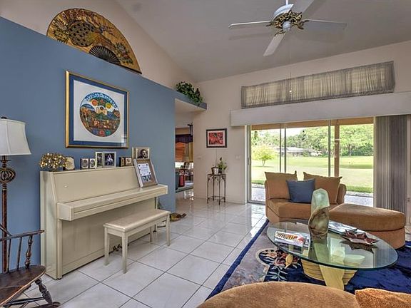 4th image of 4588 Hamlets Grove Dr