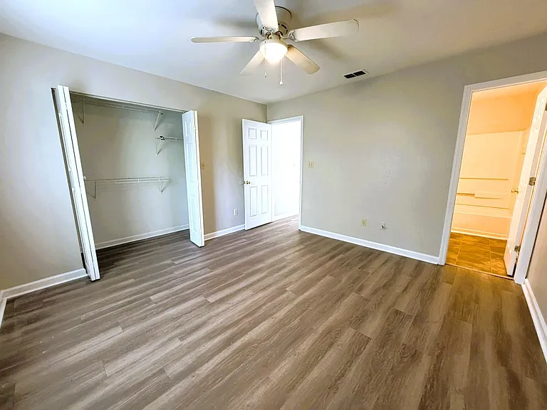2708 Tess Cir — Photo 16