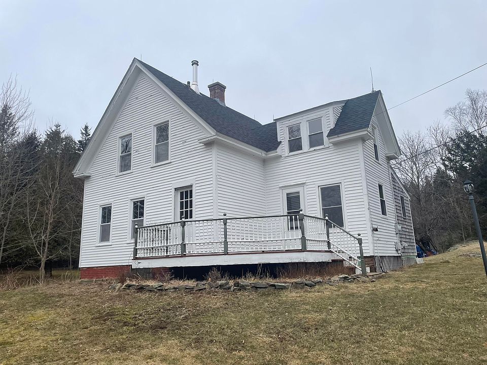 2nd image of 32 Sleepyville Road