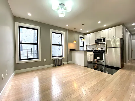 Rented by Bohemia Realty Group | media 17