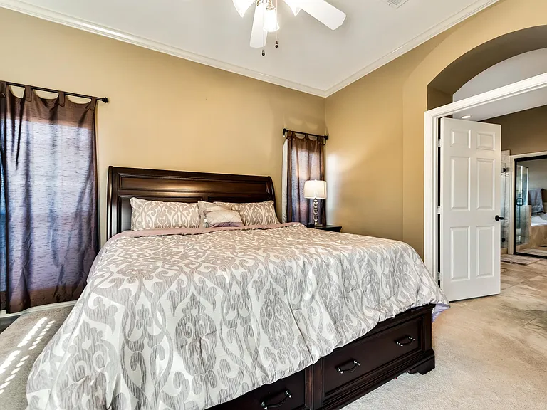 King Size Bed with Memory Foam Mattress