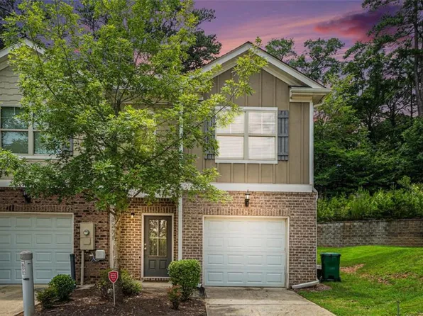 3271 Pennington Dr, Lithonia, GA 30038