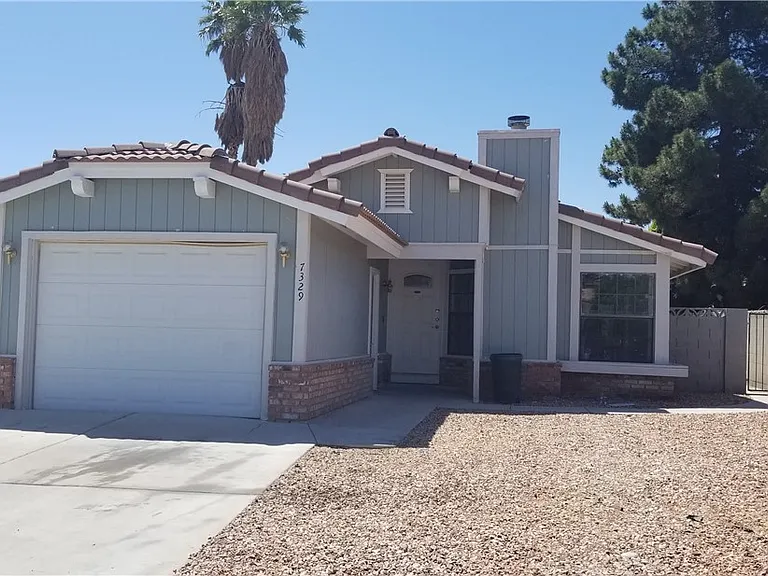 7329 Lattimore Dr — Photo 1