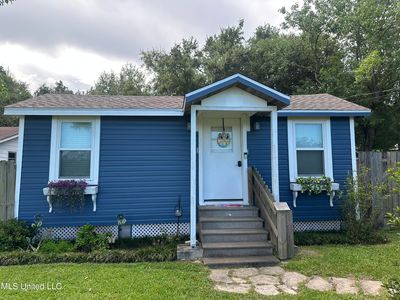 215 E 1st St, Long Beach, MS, 39560