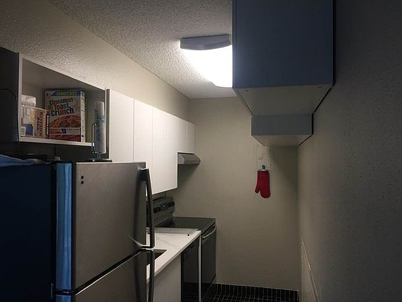 2nd image of 1045 N Pennsylvania St APT 503