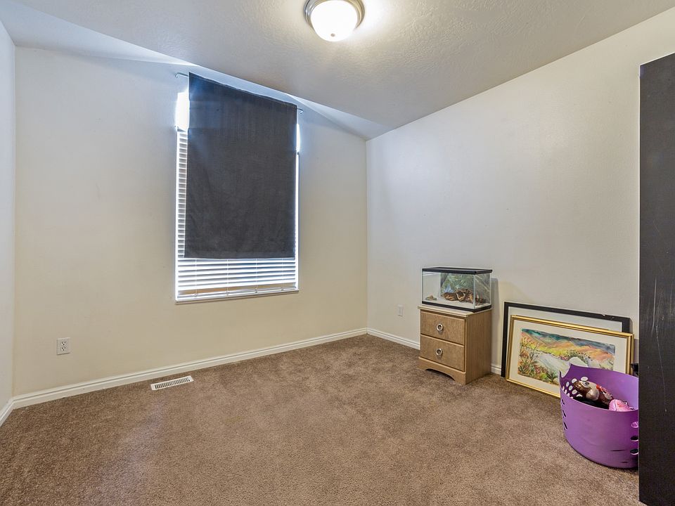 1st image of 5916 W Laurel Canyon Dr
