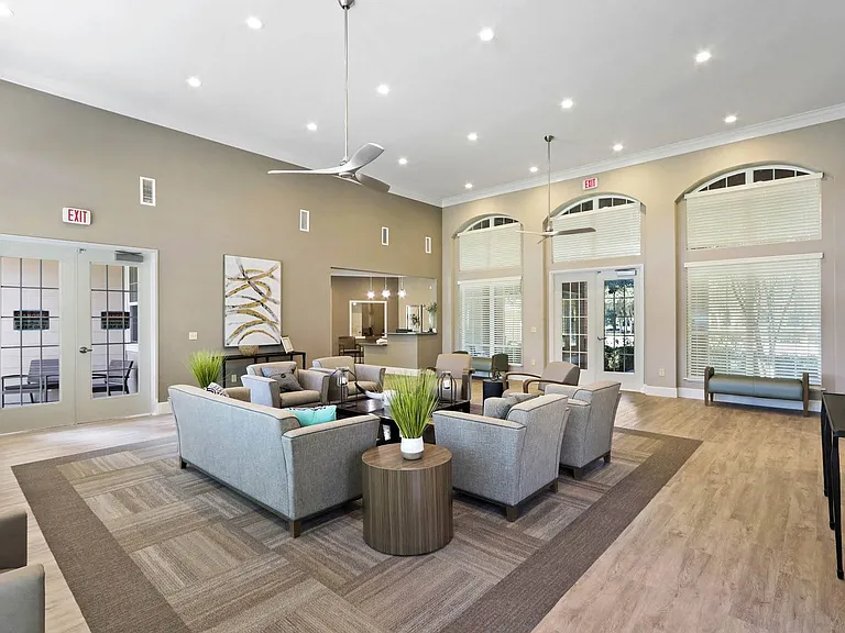 Quail Chase Apartments — Photo 11