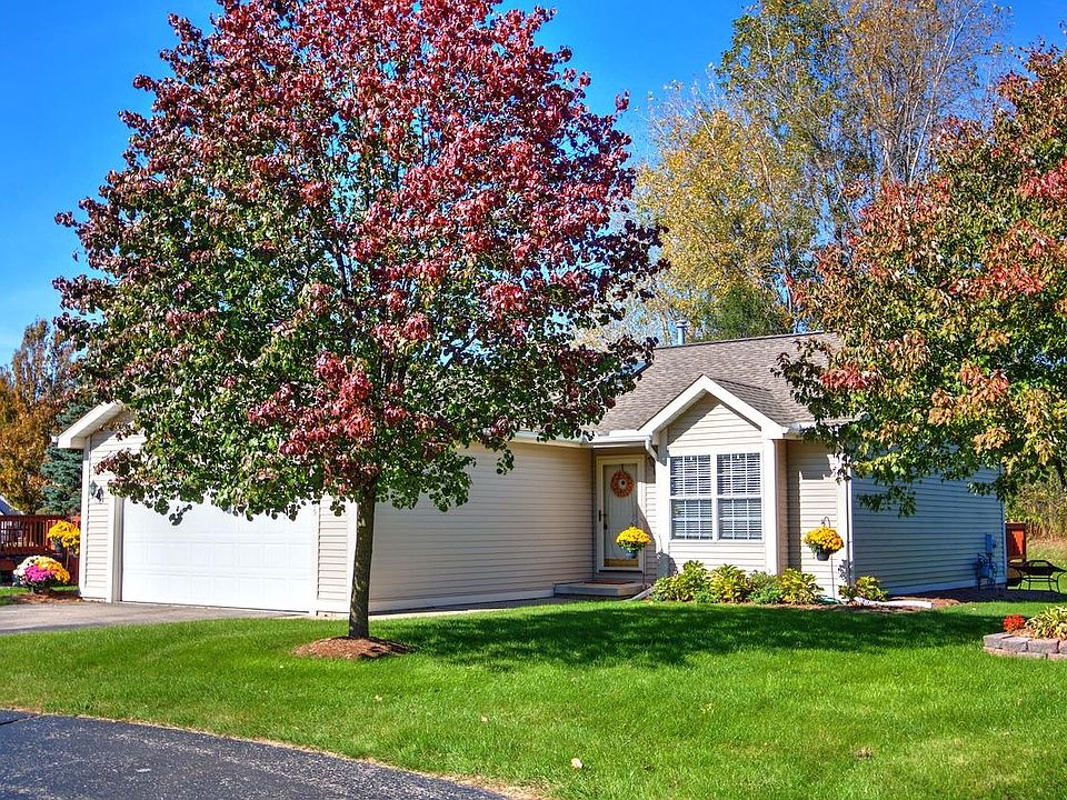 1st image of 8075 Park Ln