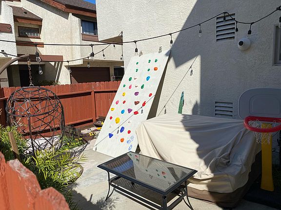 Private fenced in side yard