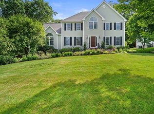 61 Highridge Rd, Bellingham, MA 02019