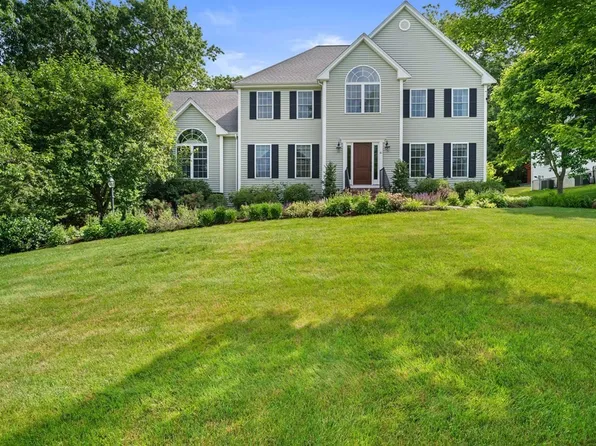 61 Highridge Rd, Bellingham, MA 02019