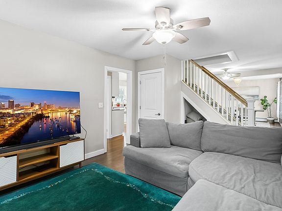 5th image of 1818 3rd St