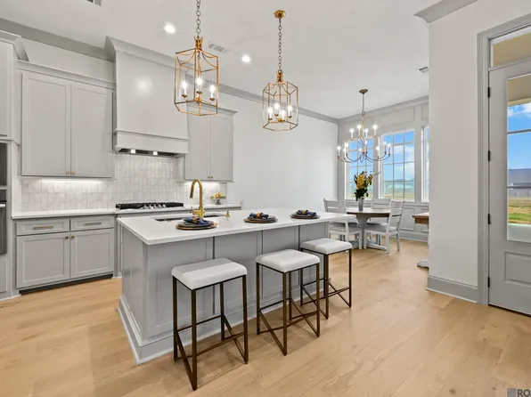 5016 Colmar Rd, Gonzales, LA 70737