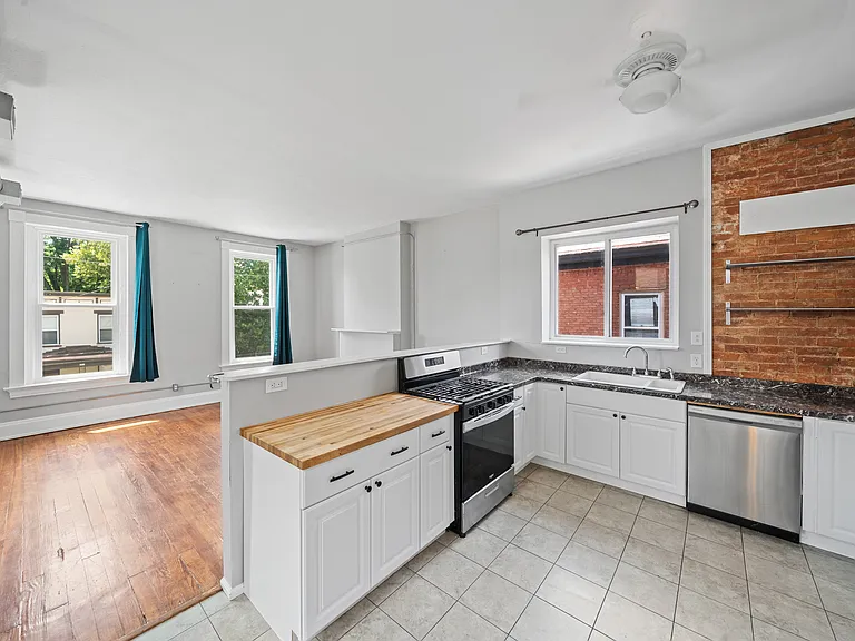 14 Kessler Pl #2 — Photo 11