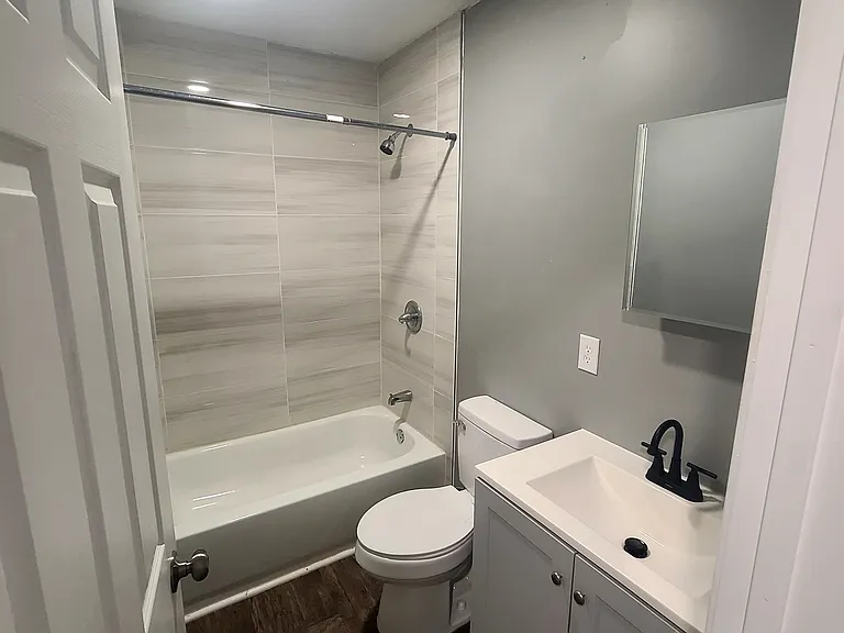 70 Fairview Dr #21 — Photo 5