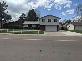 924 Wagonwheel Dr, Fort Collins, CO 80526
