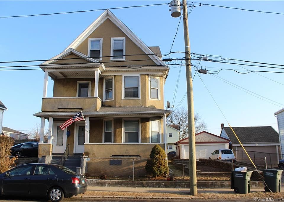 2nd image of 213-215 Alice St