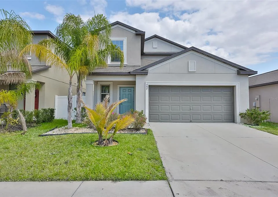 797 Olive Conch St
